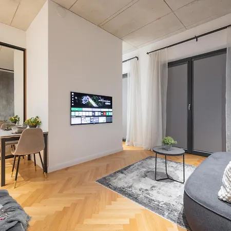 Apartment W-terrace & Garage Prk, Netflix, Ng Charm In Old Town Vilnius