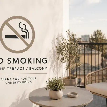 W-terrace & Garage Prk, Netflix, Ng Charm In Old Town * Vilnius