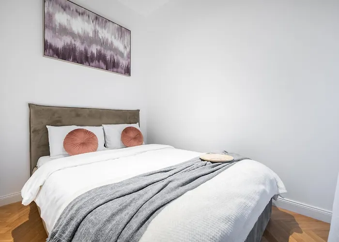 Ng Charm In Old Town W-terrace & Netflix Apartment Wilna